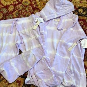 Ocean drive purple tie dye sweatshirt & sweatpants.